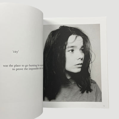 2015 Bjork: Archives (+Poster)