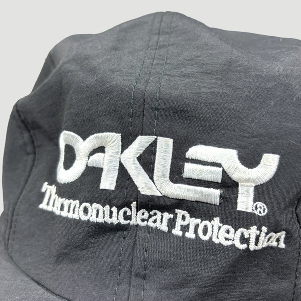 US製 白タグ OLD OAKLEY cap 黒 ブラック archive US製 白タグ OLD OAKLEY cap 黒 ブラック archive - メルカリ