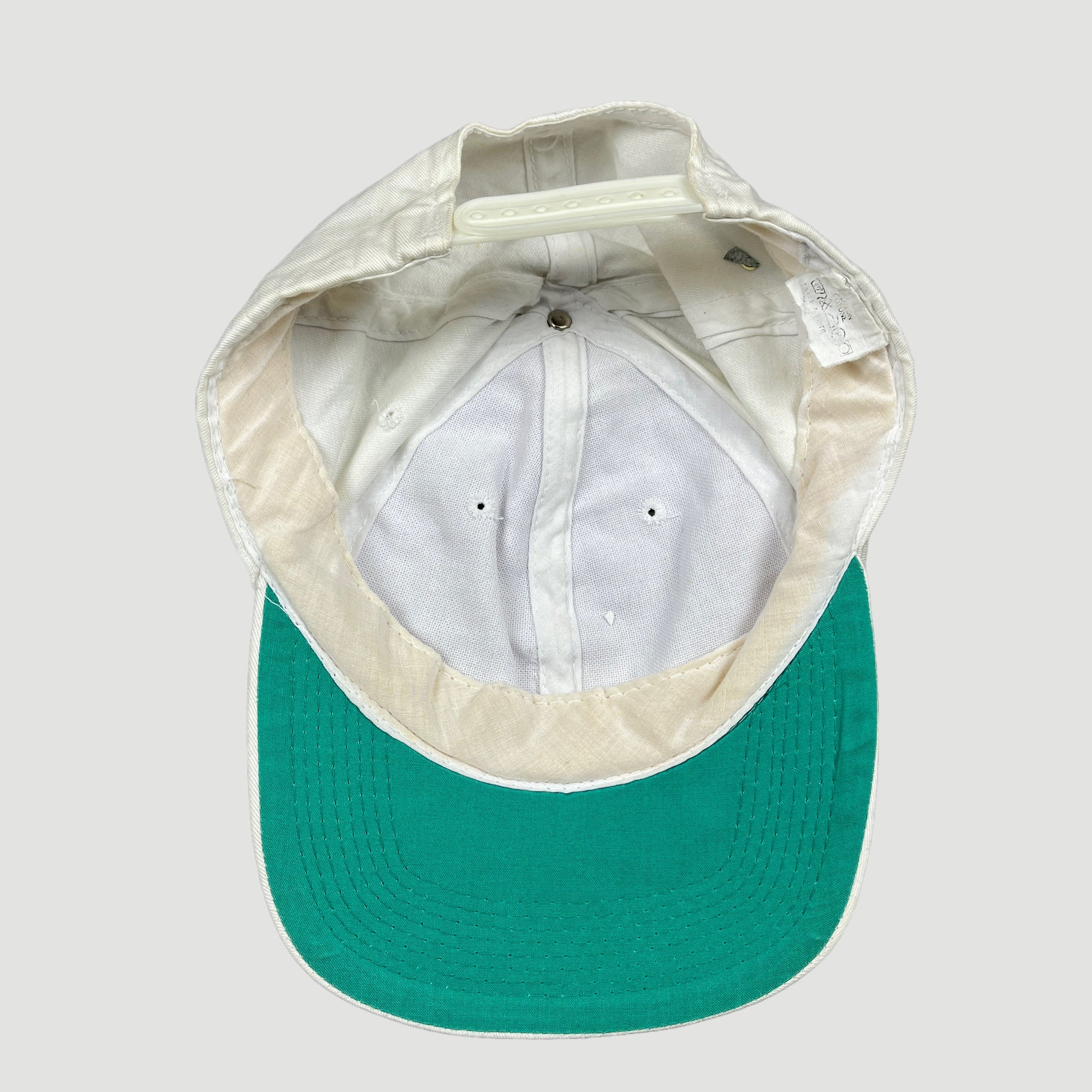 90's Plain White Snapback Cap