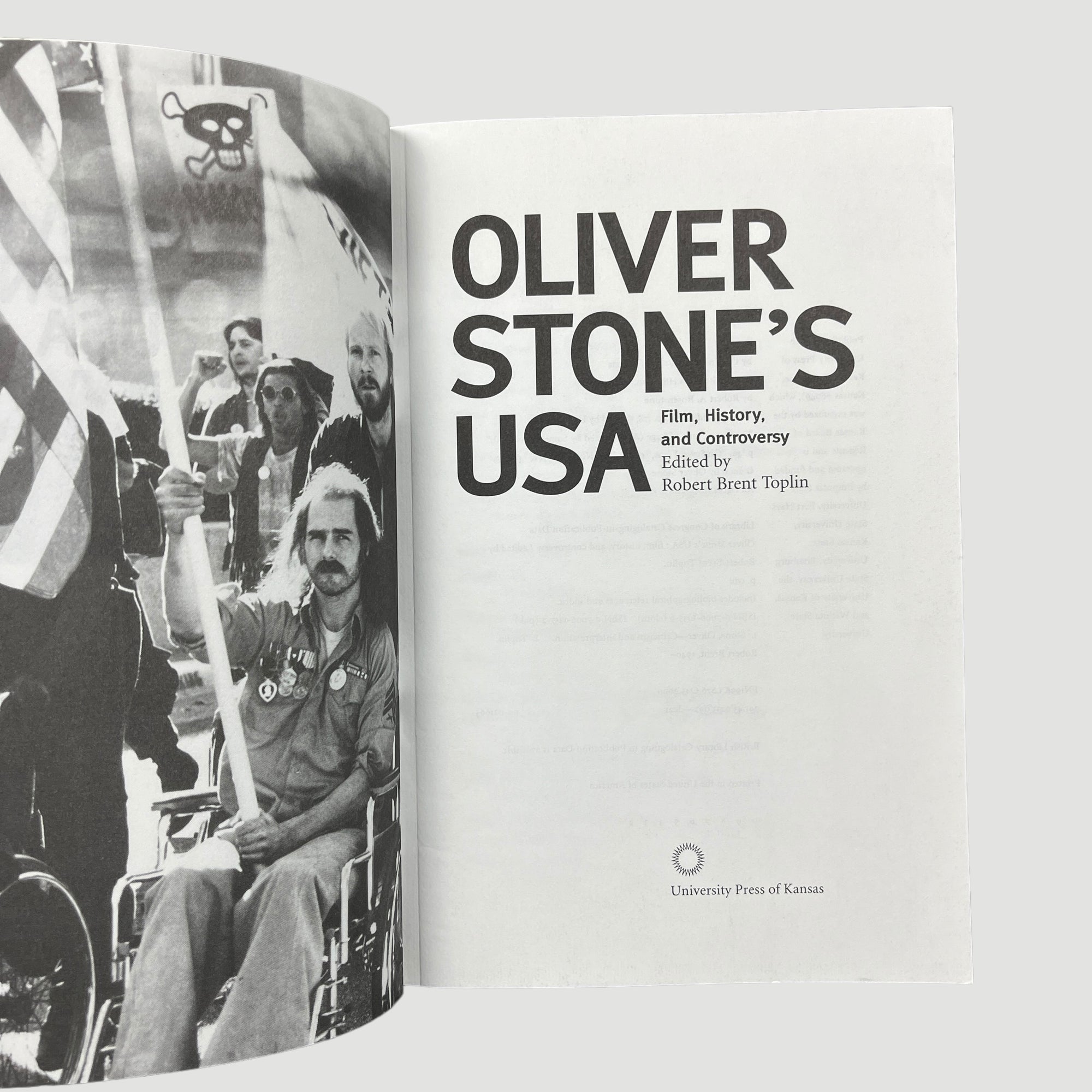 2000 Oliver Stone's USA Film History & Controversy
