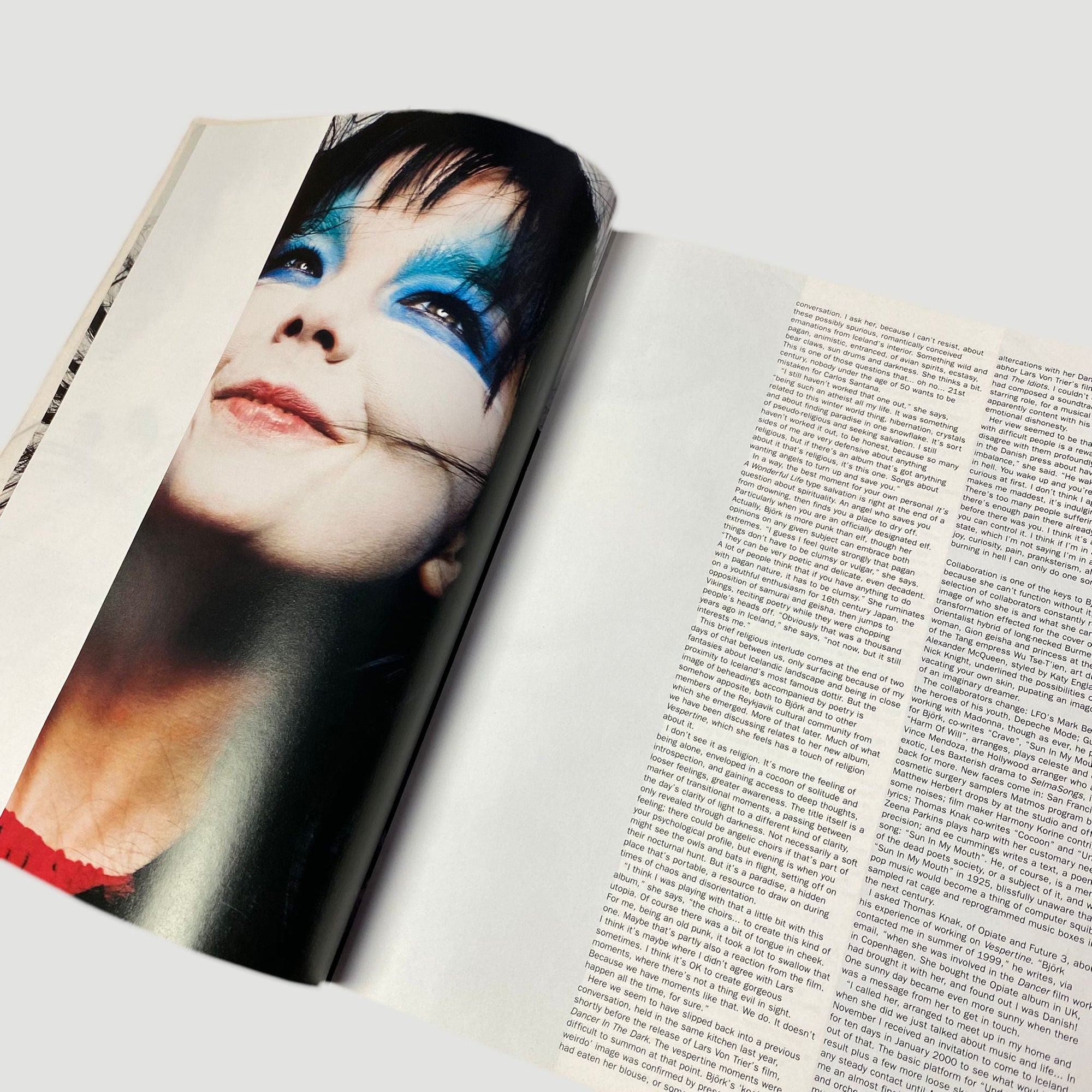 2001 WIRE Björk Vespertine Issue