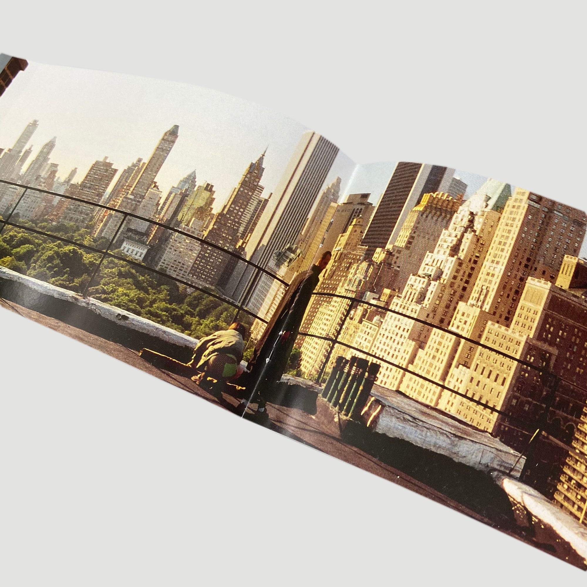 1994 Leon: VHS Release Press Book