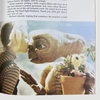 1982 E.T. The Extra Terrestrial Storybook