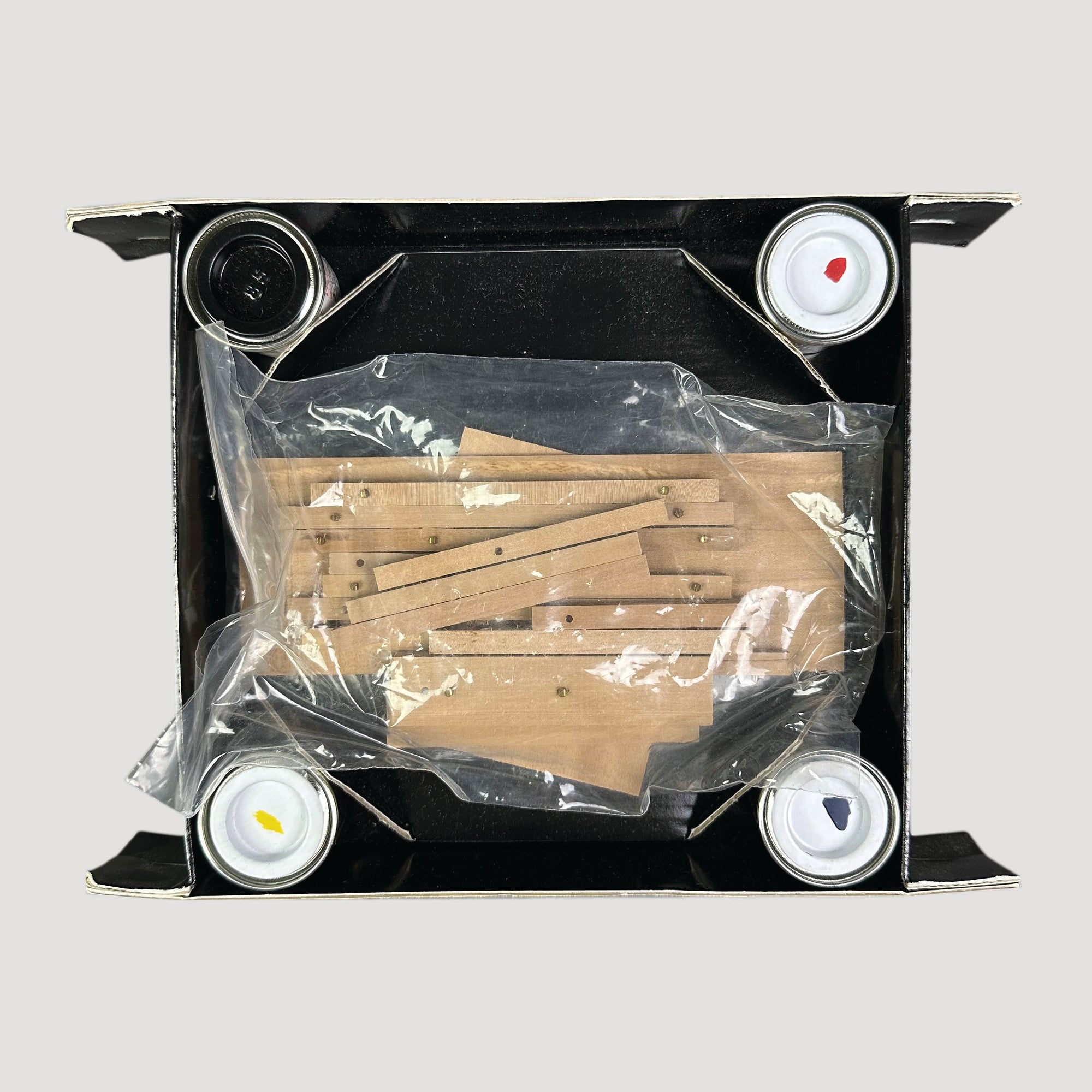 1983 Gerrit Thomas Rietveld Red/Blue Mini Chair Model Kit