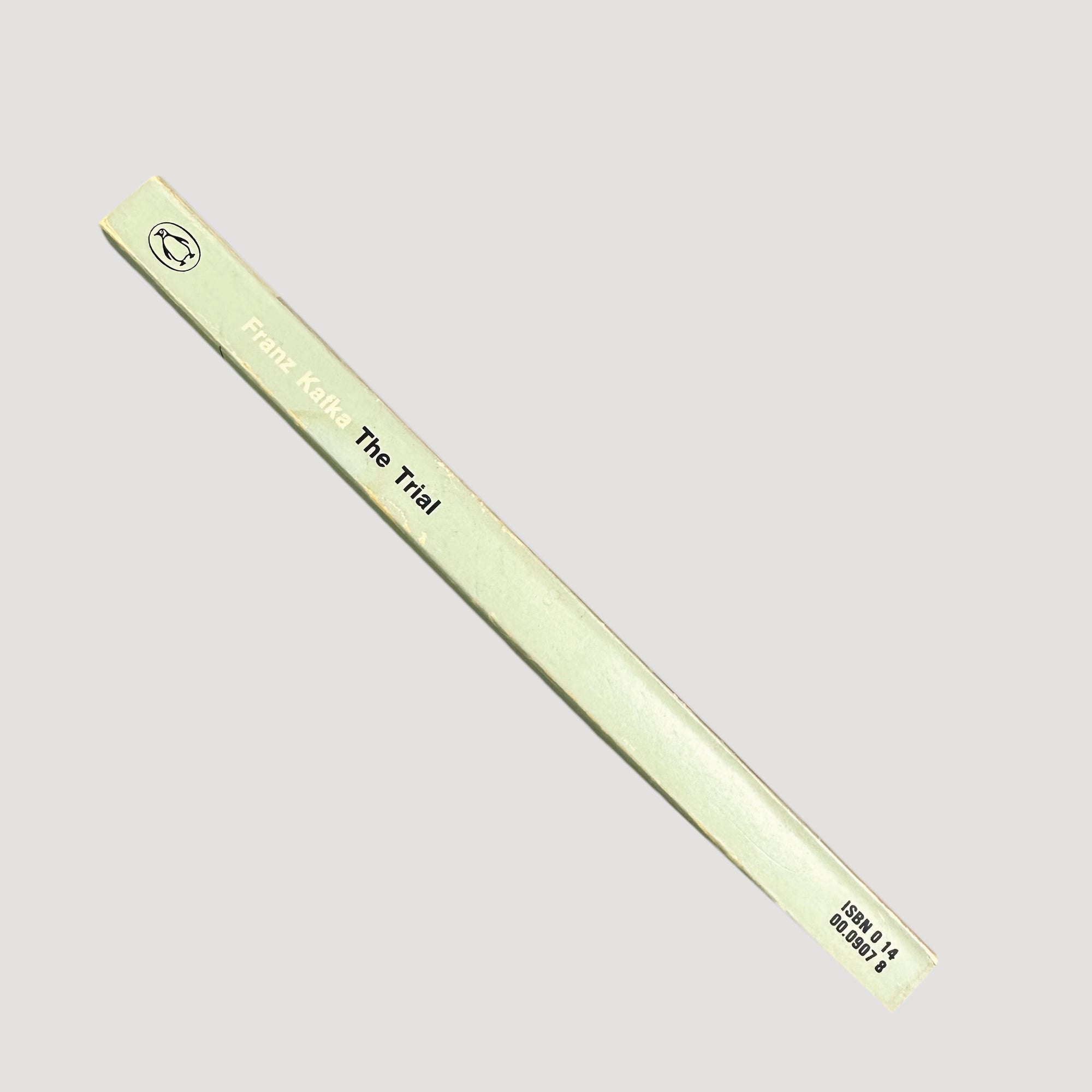 1974 Franz Kafka The Trial Pengiun