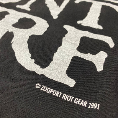 90's Zooport Riot Gear ‘Charlie Don't Surf’ T-Shirt