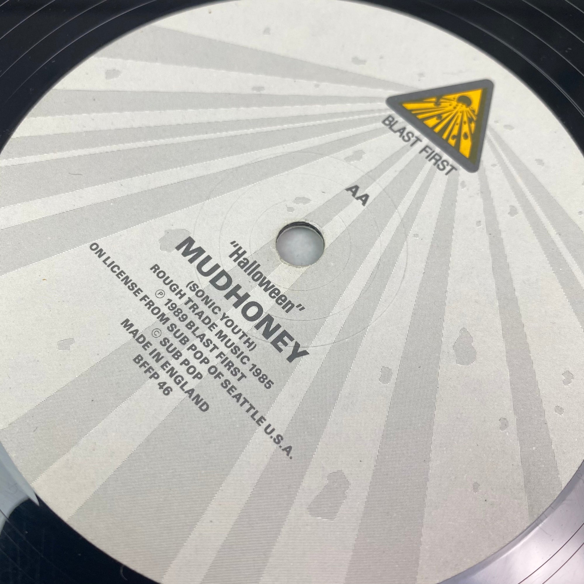 1989 Sonic Youth / Mudhoney 'Touch Me I'm Sick / Halloween' 12"