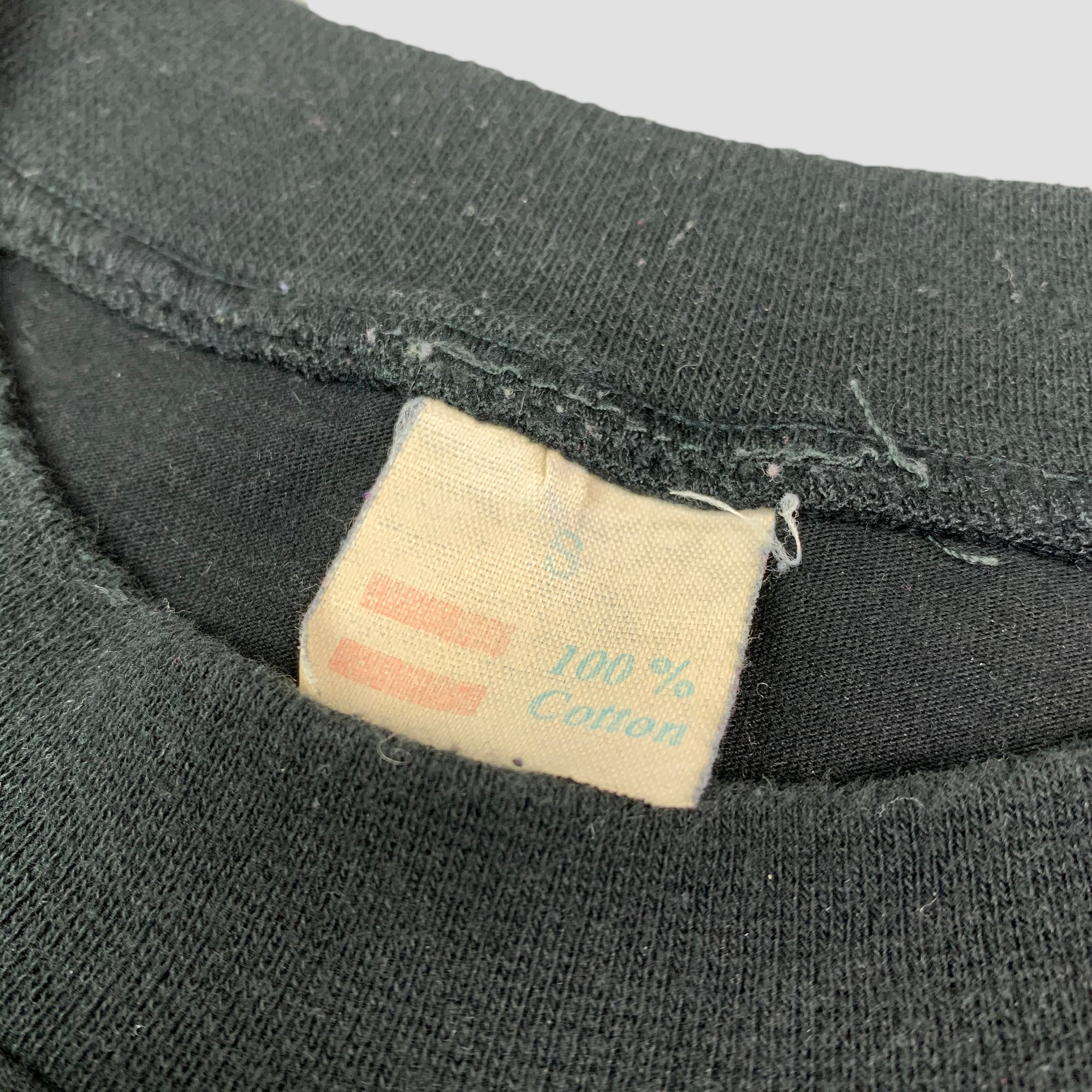 90's Gustav Klimt 'The Kiss' T-Shirt