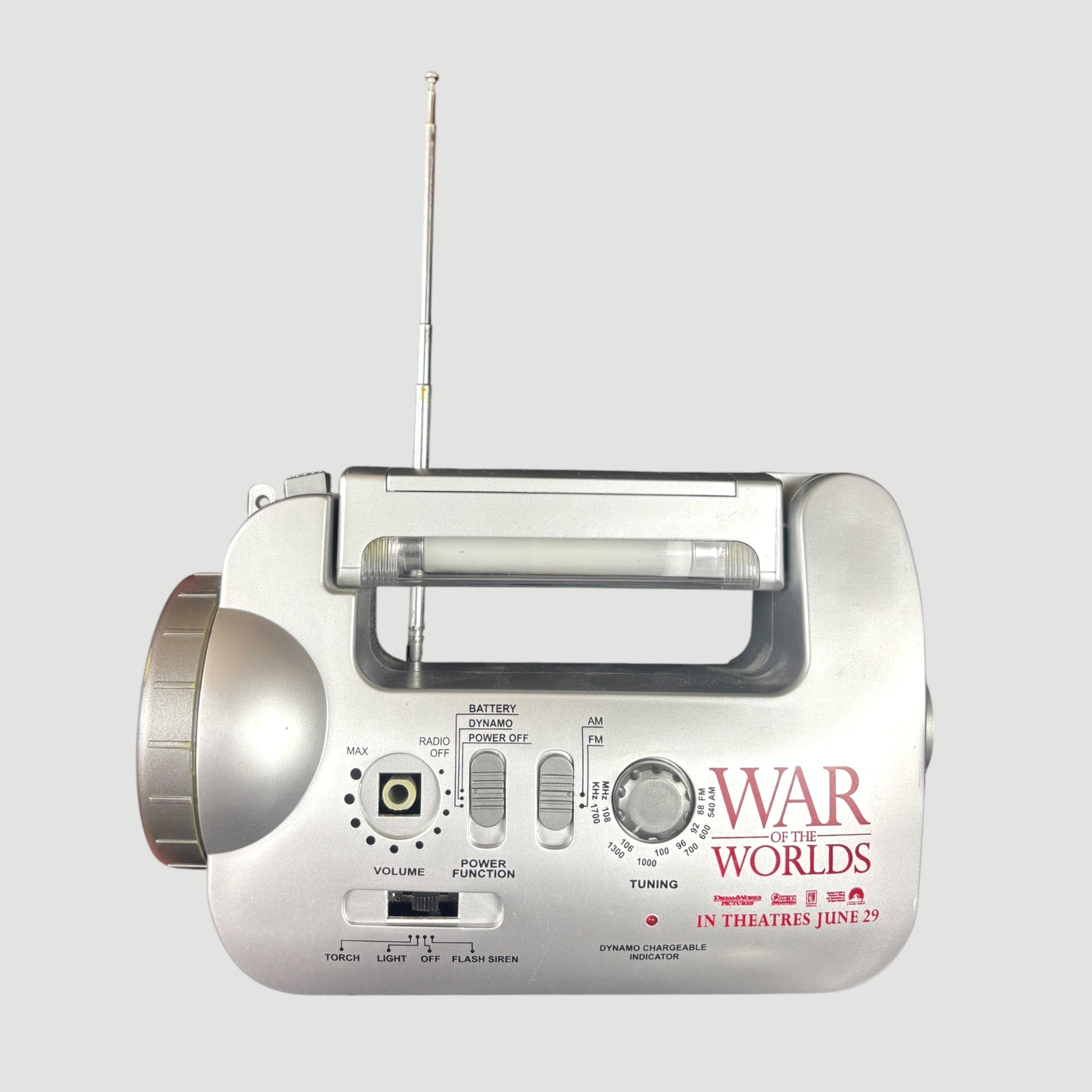 2005 War of the Worlds Wind-Up Radio/Flashlight