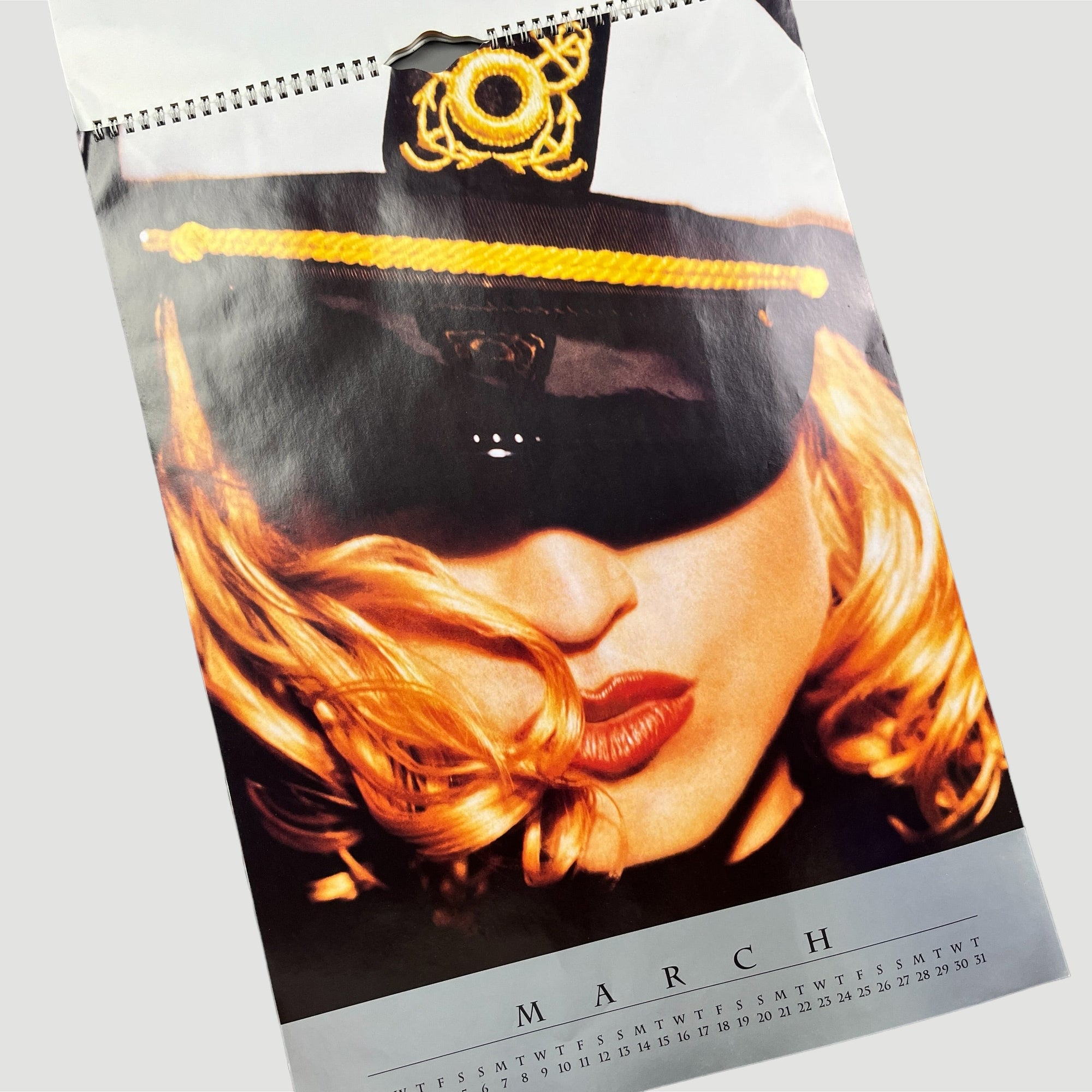 Madonna Calendars shops (9)