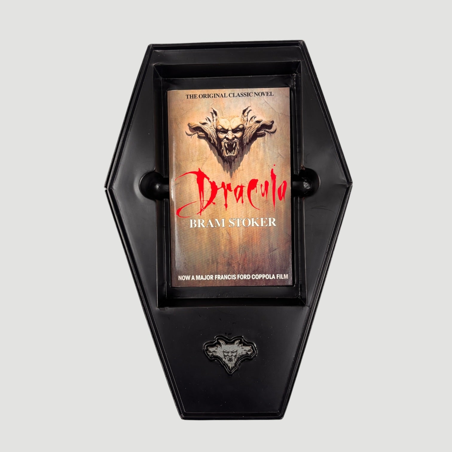 1992 Bram Stoker's Dracula UK VHS/Book/Pin Coffin Boxset