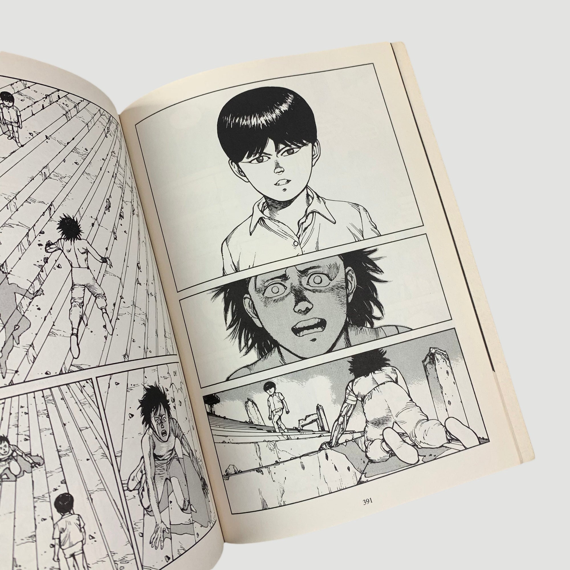 2001 Katsuhiro Otomo 'Akira 4' 1st Ed.