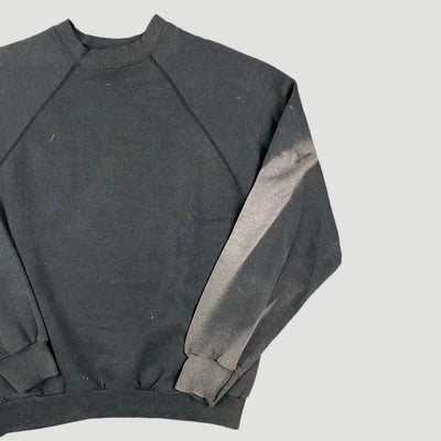 90's Faded Basic Sweatshirt