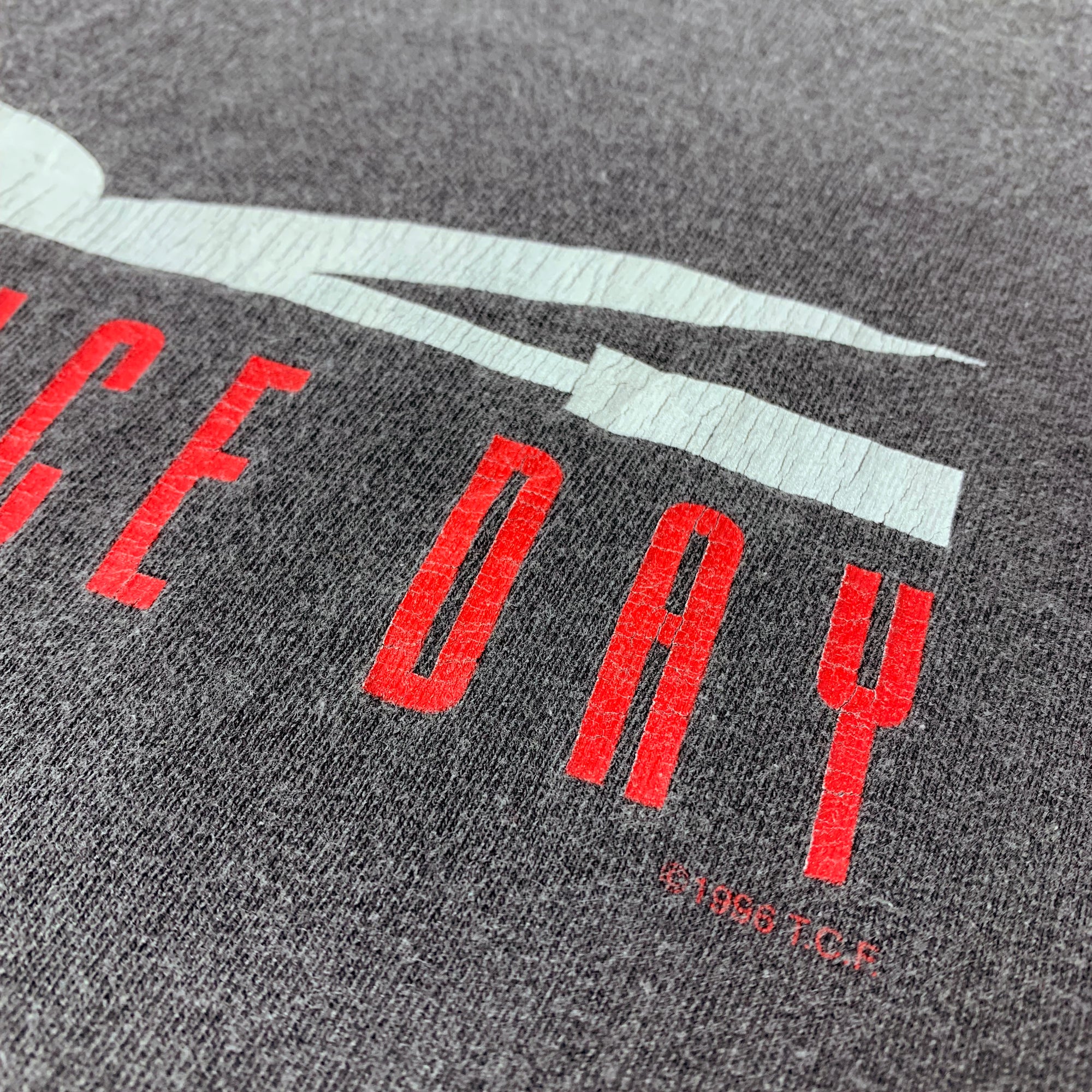 1996 Independence Day Don't Look Up T-Shirt