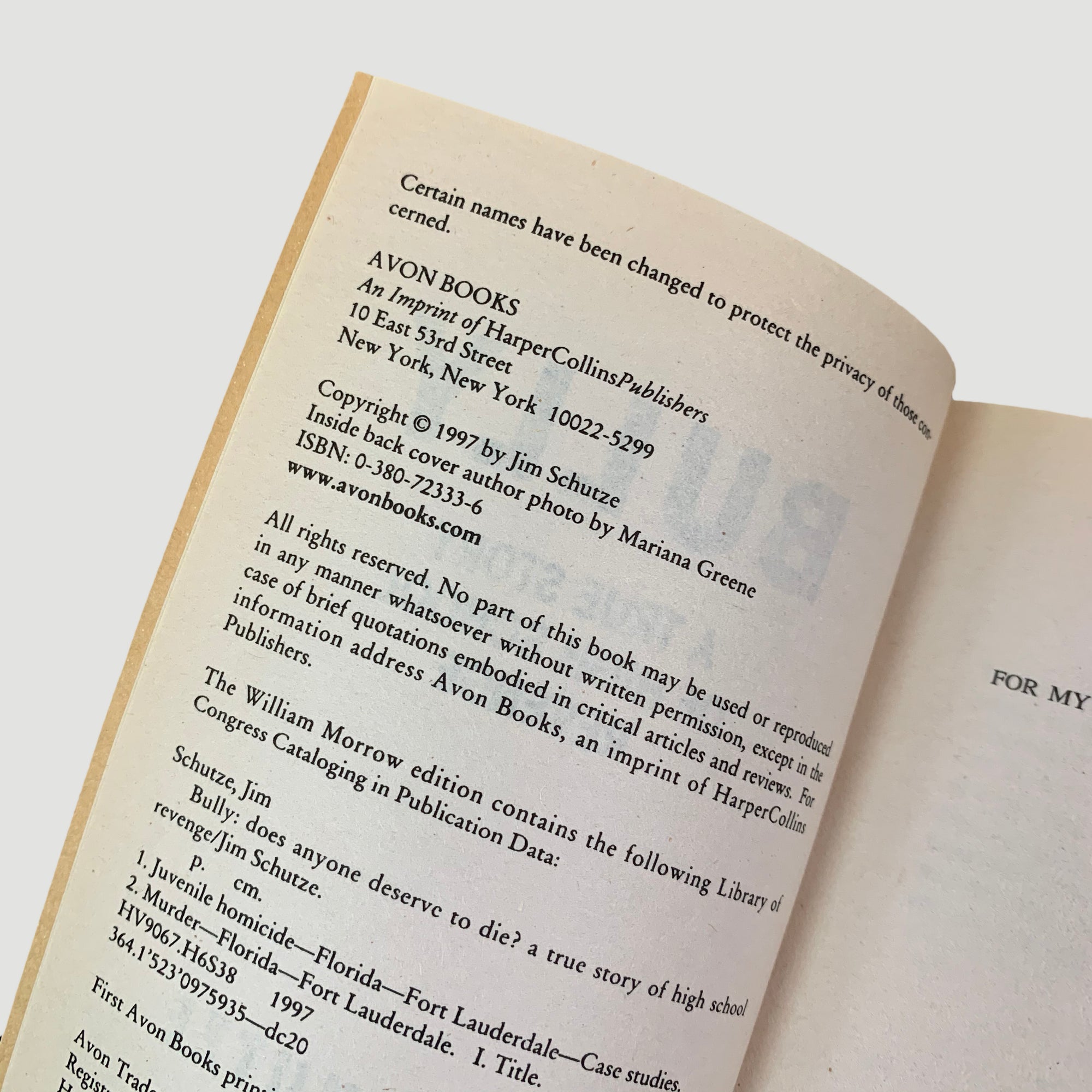 1997 Jim Schutze 'Bully: A True Story of High School Revenge'