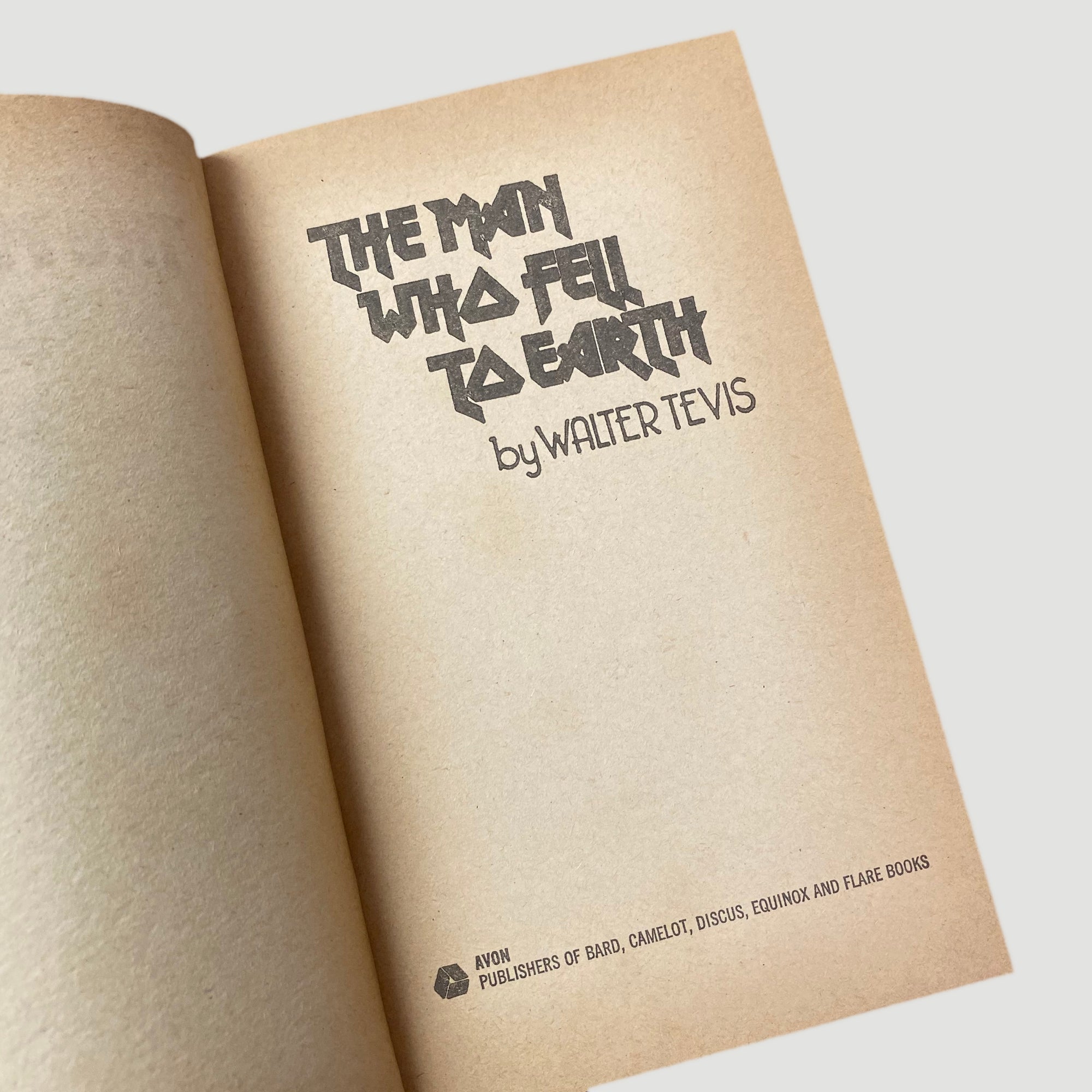 1976 Walter Tevis 'The Man Who Fell To Earth' US Edition