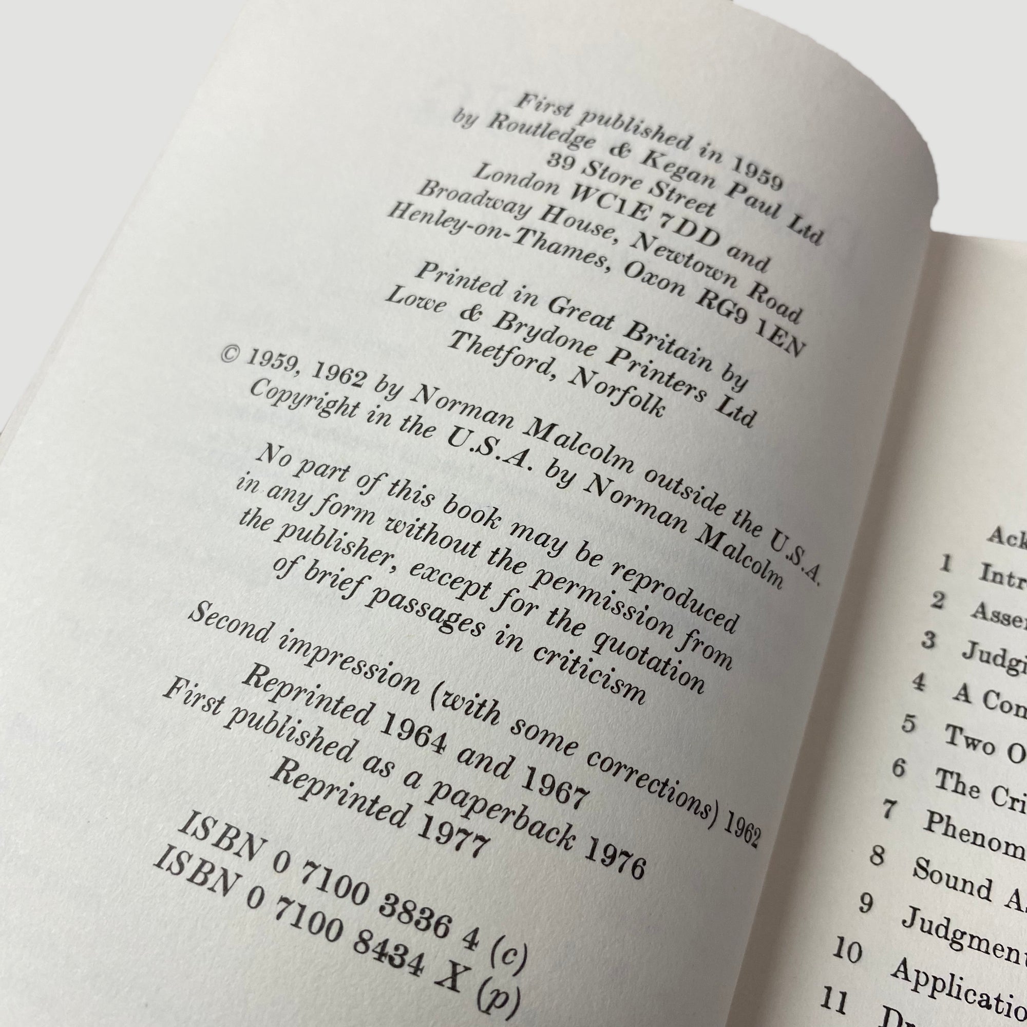 1977 Dreaming Studies in Philosophical Psychology