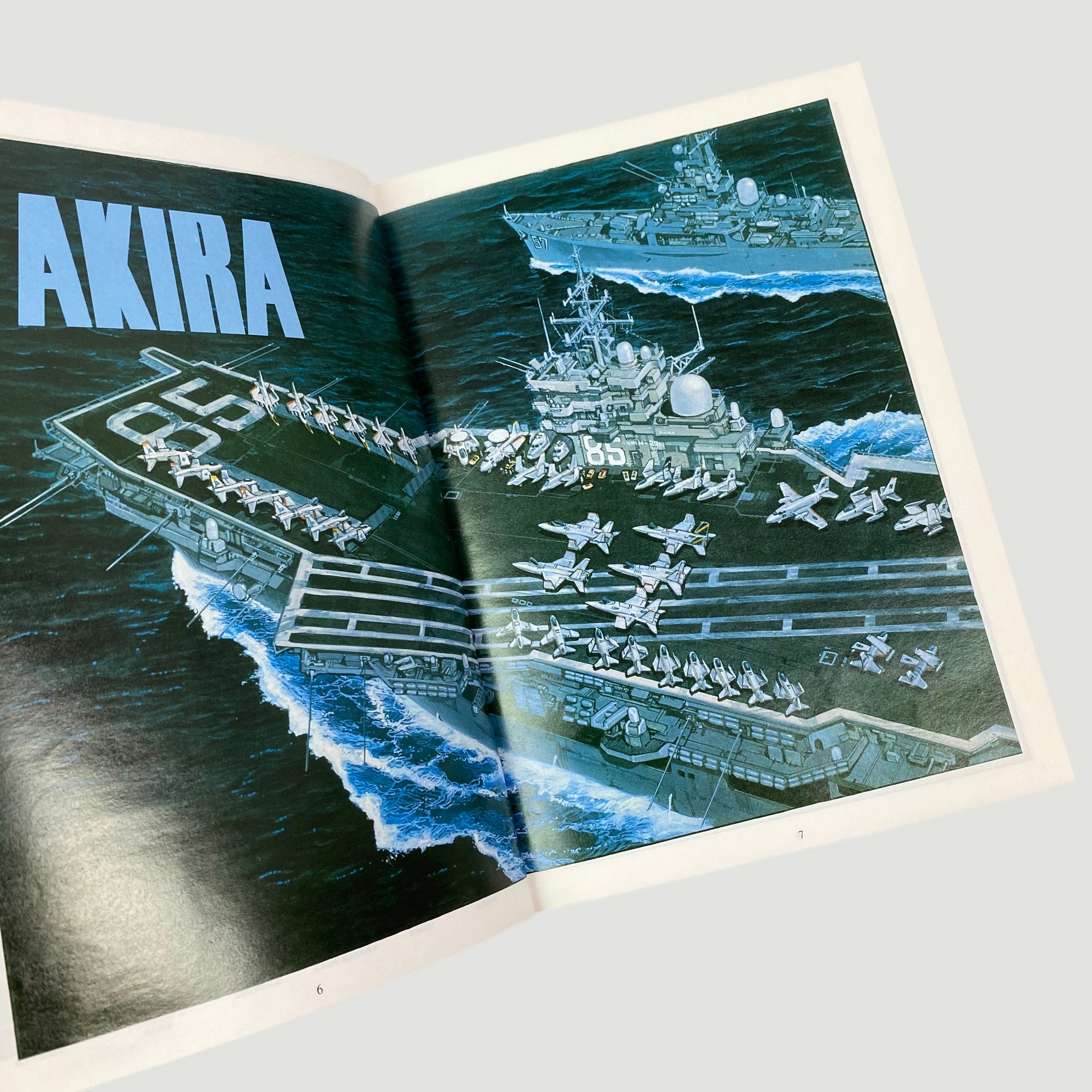 Akira 5: 9781935429074: Katsuhiro Otomo: Books 