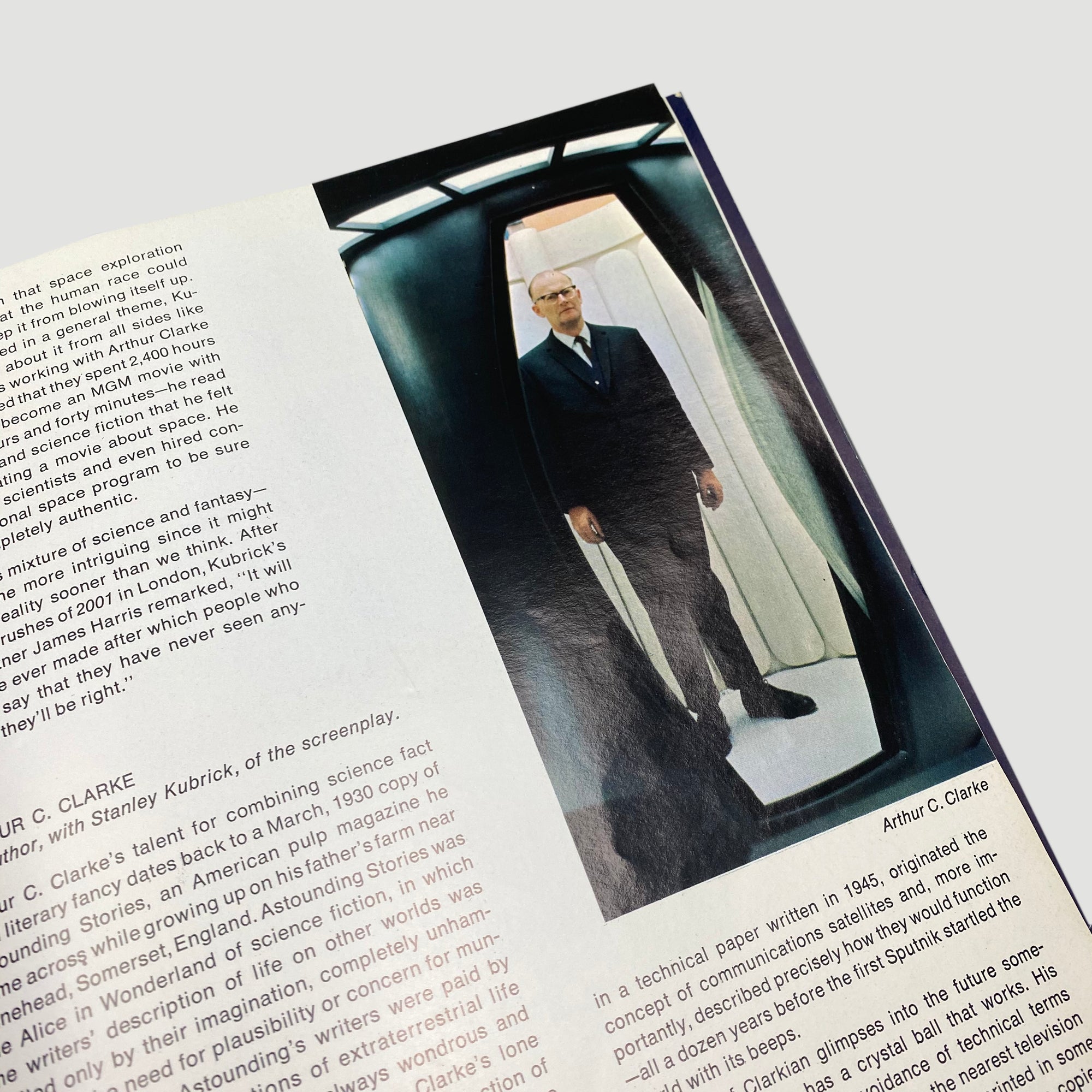 1968 '2001: A Space Odyssey' Souvenir Brochure